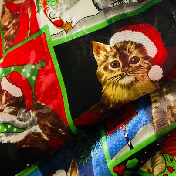 CHRISTMAS Scarf with Holiday Themed Cats  EUC - Picture 4 of 5